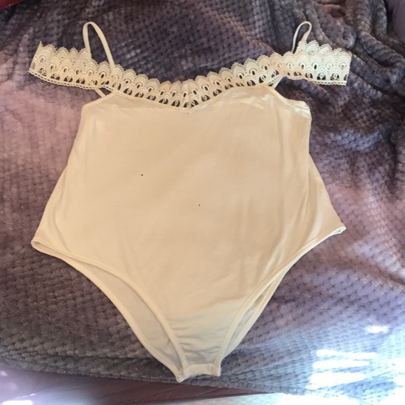 Boohoo Bodysuit - Picture 1 of 6
